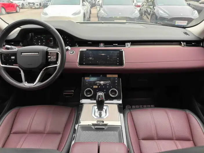 Range Rover Evoque PHEV 2021 Model Aurora L P300e – фото 5