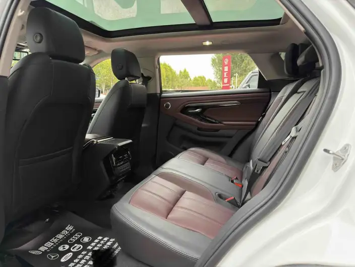 Range Rover Evoque PHEV 2021 Model Aurora L P300e – фото 9