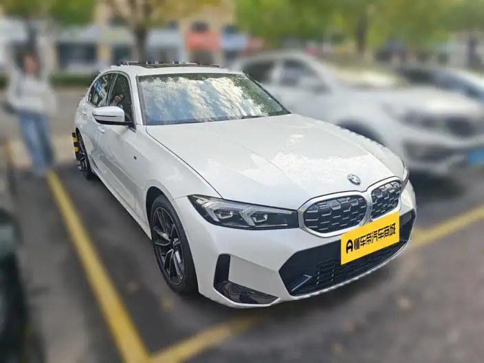 BMW 3 Series 2026 Model 325Li M Sports Set – фото 3