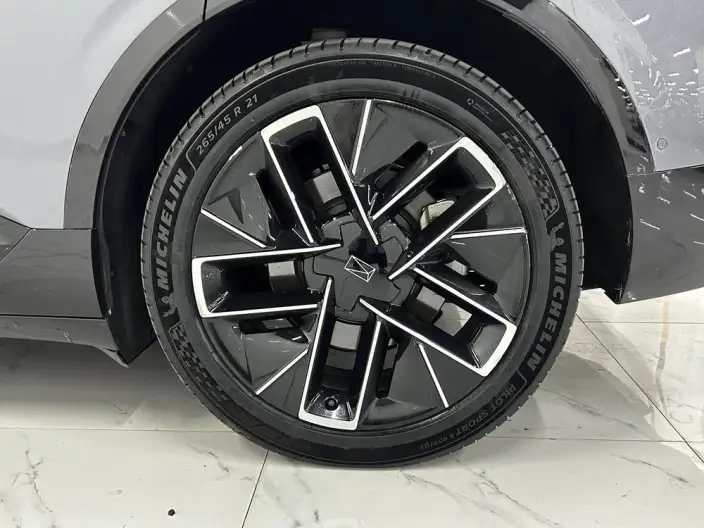 Avatr 07 2024 Model Max Rear Drive EV Tiggo Edition – фото 9