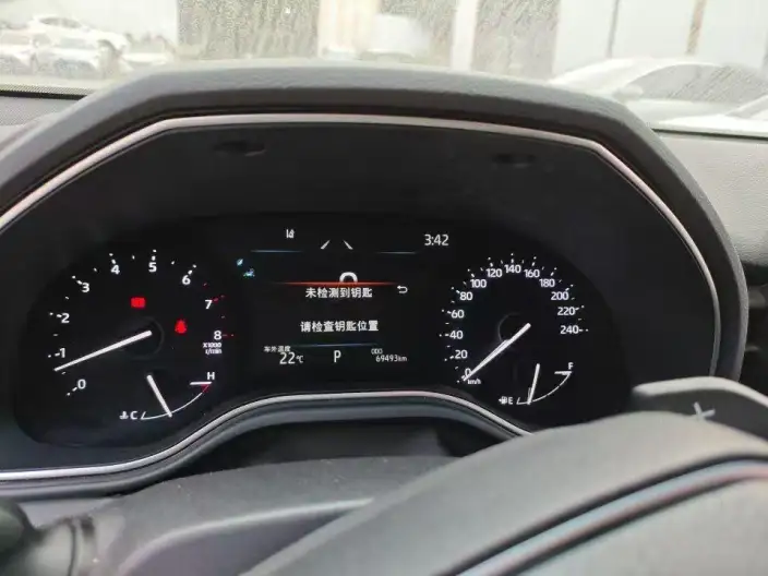 Toyota Avalon 2023 Model 2.5L Automatic Deluxe Edition – фото 6