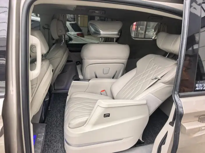 Buick GL8 2023 Model ES Luzun 2.0T Comfort Model – фото 10