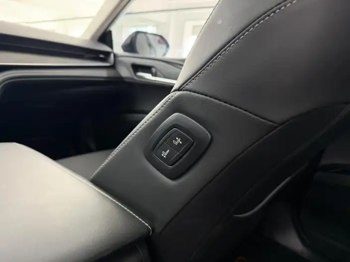 Toyota Camry 2024 Model Hybrid 2.0HGVP Deluxe Edition – фото 9