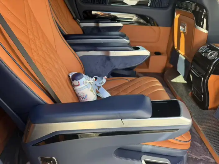 Viano 2023 Model 2.0T Elite Edition 7 seat – фото 5