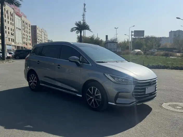 BYD Song MAX DM 2022 Model DM-i 105KM Executive Edition – фото 3