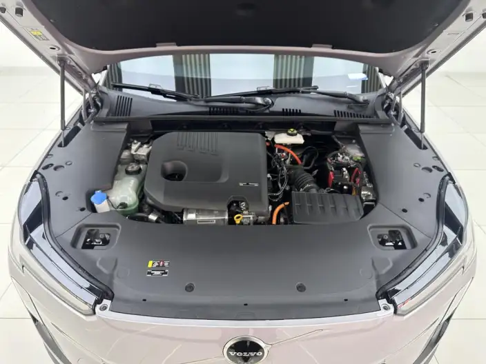 Volvo XC70 2026 Model 4WD Ultra-long Endurance Plus – фото 10