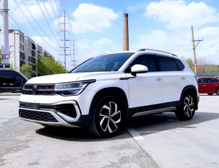 Volkswagen Tharu 2023 Model 300TSI 2WD Full Moon Edition – фото 1