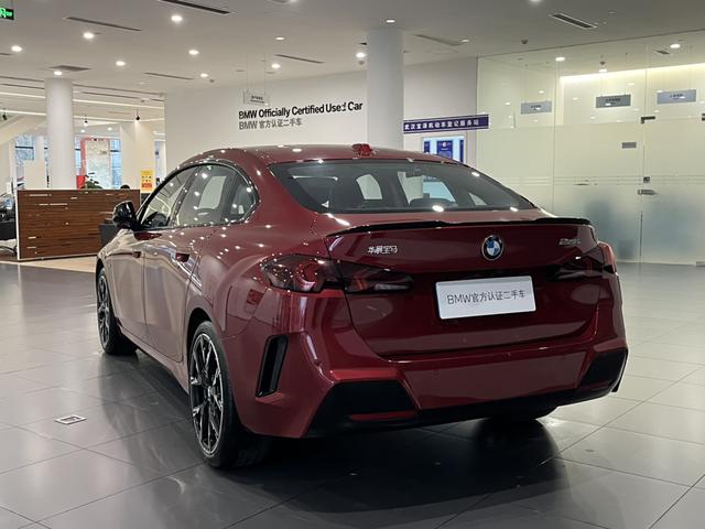BMW 2 Series Модель 2025 года **225L M Sport Package** Комплектация M Sport – фото 6