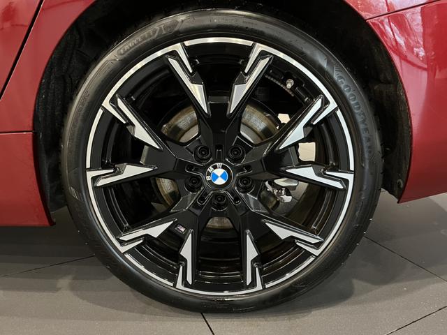 BMW 2 Series Модель 2025 года **225L M Sport Package** Комплектация M Sport – фото 9
