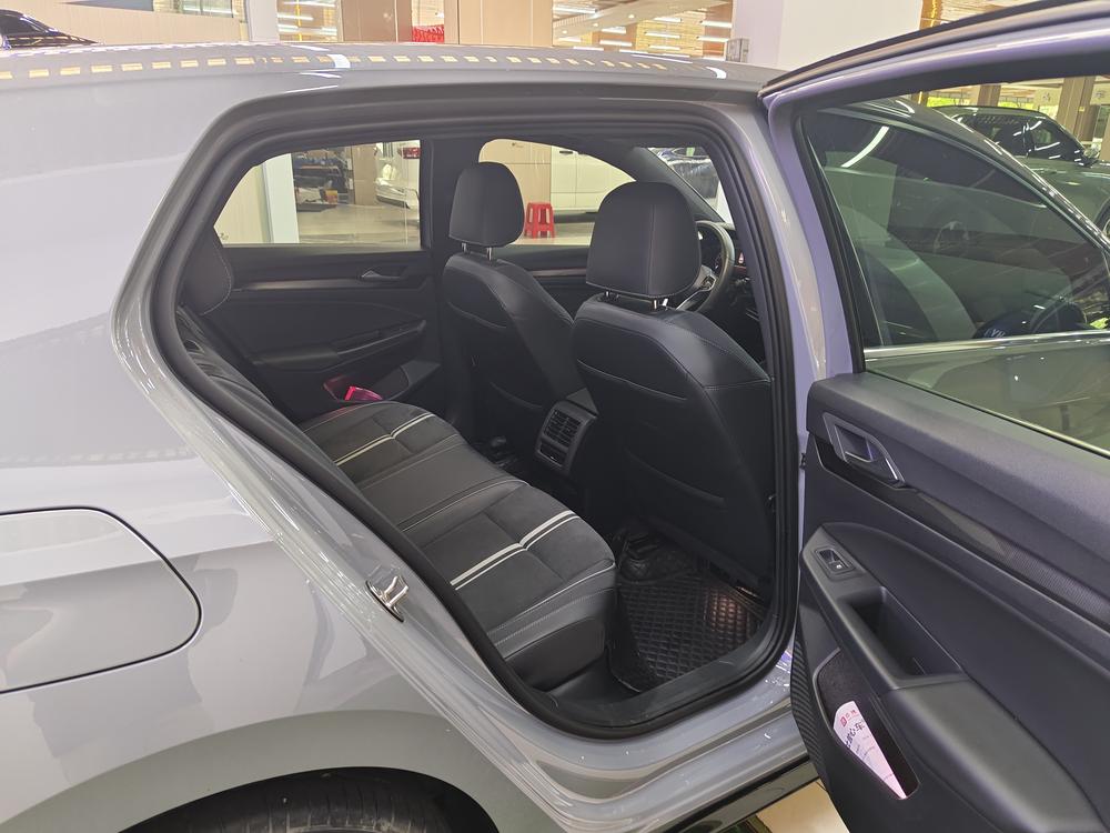 Volkswagen Golf 2021 280TSI DSG R-Line – фото 12