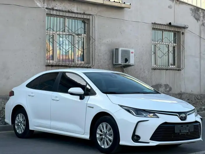 Toyota Corolla 2022 Model Hybrid 1.8L E-CVT Pioneer Edition – фото 3