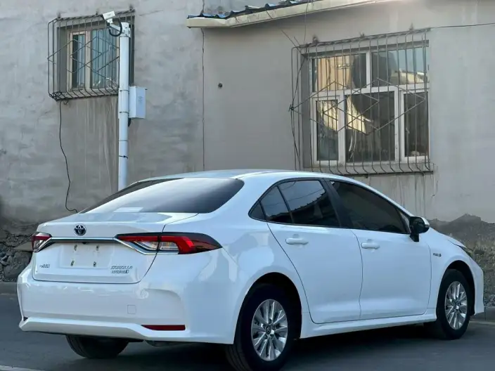 Toyota Corolla 2022 Model Hybrid 1.8L E-CVT Pioneer Edition – фото 6