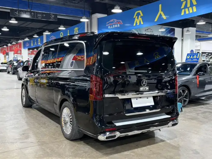 Viano 2023 Model 2.0T Business Edition 7 seat – фото 4