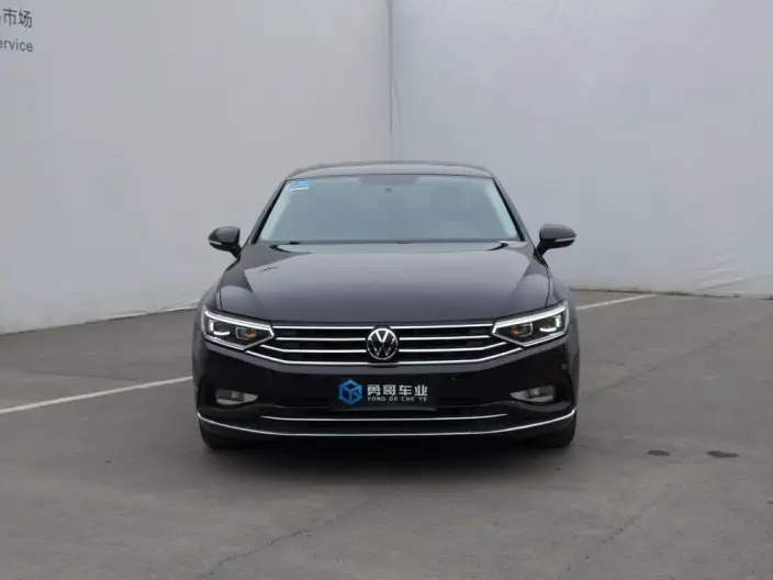 Volkswagen Magotan 2020 Model 280TSI DSG Comfort Model – фото 2