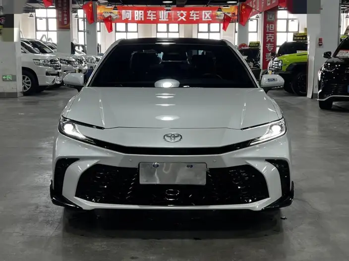 Toyota Camry 2024 Model Hybrid 2.0HS Sports Edition – фото 2