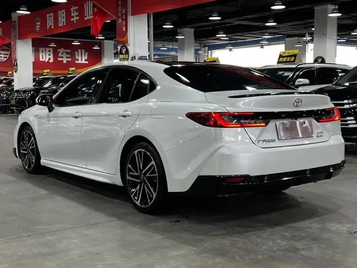 Toyota Camry 2024 Model Hybrid 2.0HS Sports Edition – фото 4