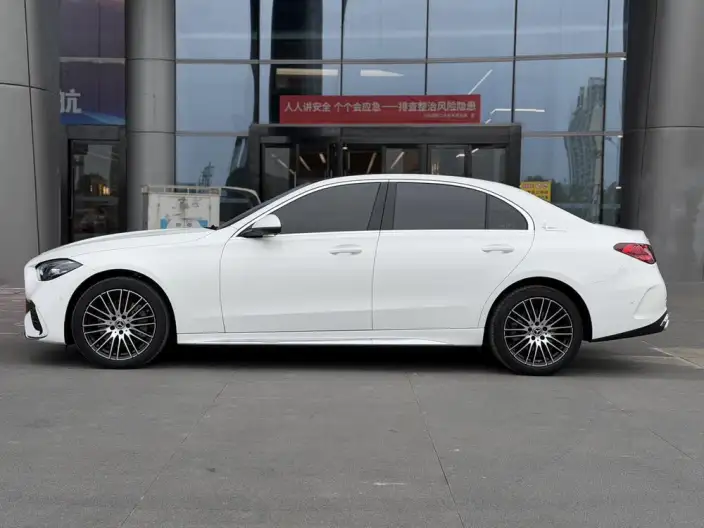 Mercedes-Benz C-Class 2025 Model Facelift C 260 L Sports Edition – фото 4