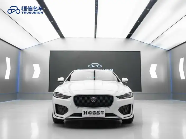 Jaguar XE L 2024 Model 2.0T 250PS R-DYNAMIC S Enterprising Sports Edition – фото 2