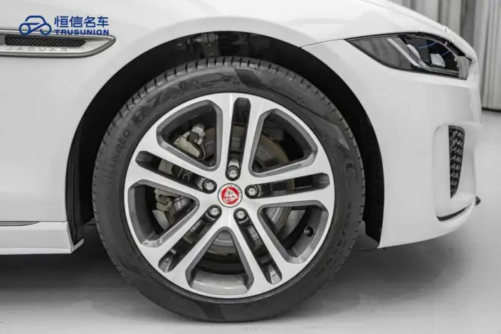 Jaguar XE L 2024 Model 2.0T 250PS R-DYNAMIC S Enterprising Sports Edition – фото 8