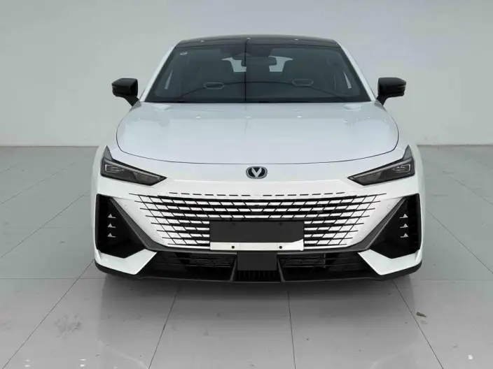 Changan UNI-V 2024 Model 1.5T High Power Edition