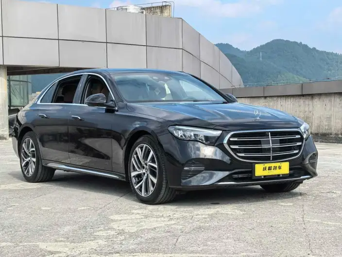 Mercedes-Benz E-Class 2025 Model Facelift E 300 L Fashion Model sedan – фото 3