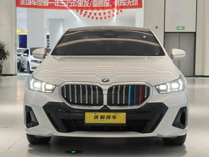 BMW 5 Series 2024 Model 525Li M Sports Set – фото 2