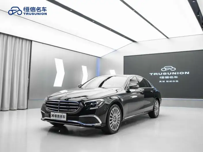 Mercedes-Benz E-Class 2023 Model E 300 L Fashion Model sedan – фото 1
