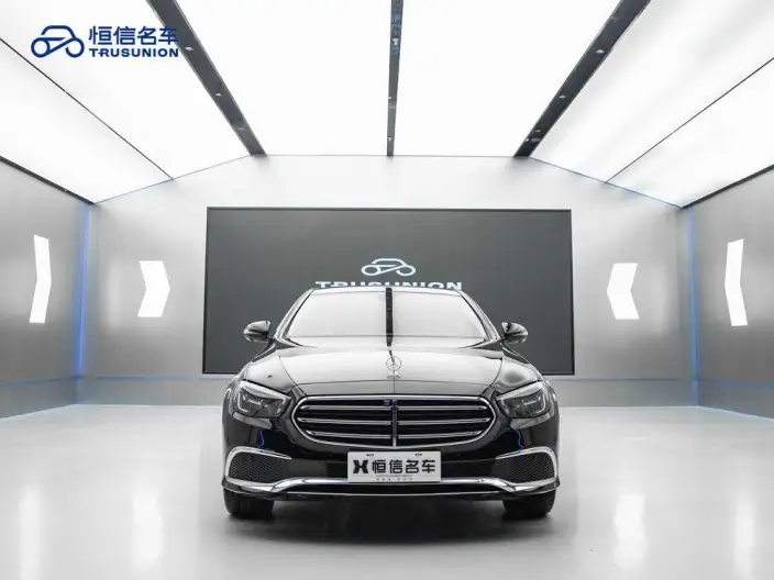 Mercedes-Benz E-Class 2023 Model E 300 L Fashion Model sedan – фото 2
