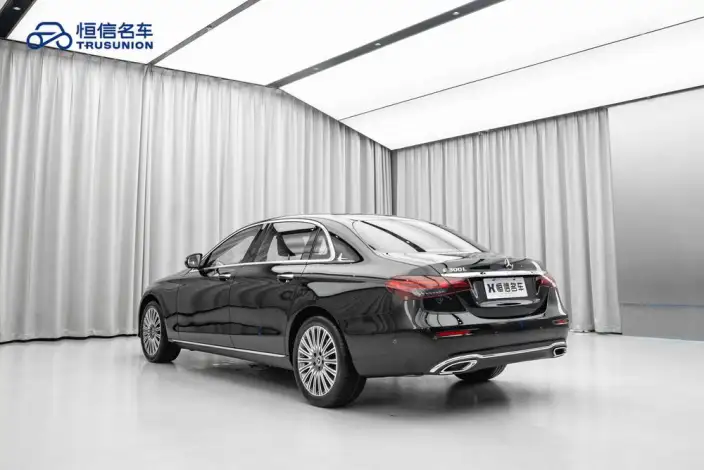 Mercedes-Benz E-Class 2023 Model E 300 L Fashion Model sedan – фото 4