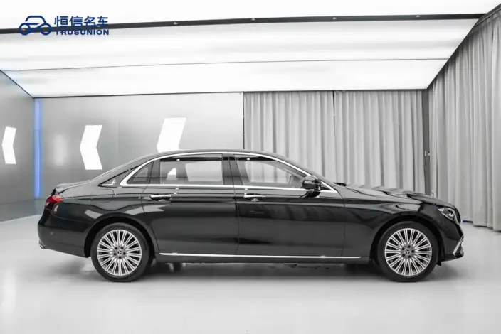Mercedes-Benz E-Class 2023 Model E 300 L Fashion Model sedan – фото 7