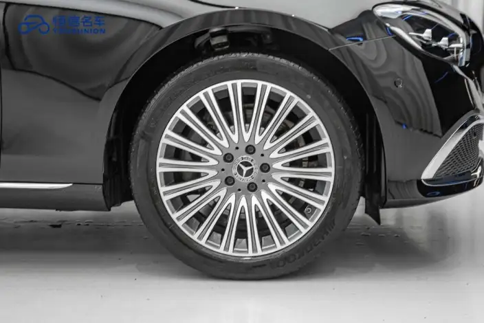 Mercedes-Benz E-Class 2023 Model E 300 L Fashion Model sedan – фото 10