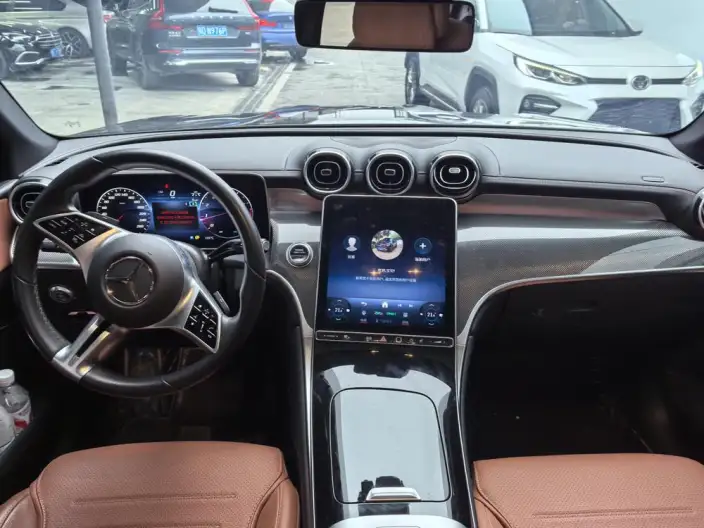Mercedes-Benz GLC 2023 Model GLC 260 L 4MATIC Dynamic Model 5 seat – фото 7