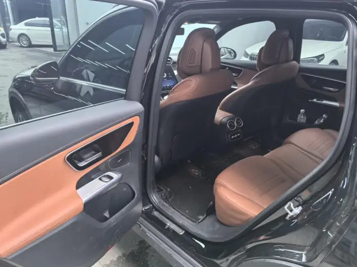 Mercedes-Benz GLC 2023 Model GLC 260 L 4MATIC Dynamic Model 5 seat – фото 10