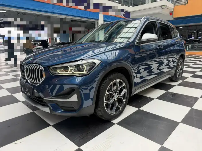 BMW X1 2022 Model sDrive20Li Fashion Model – фото 1
