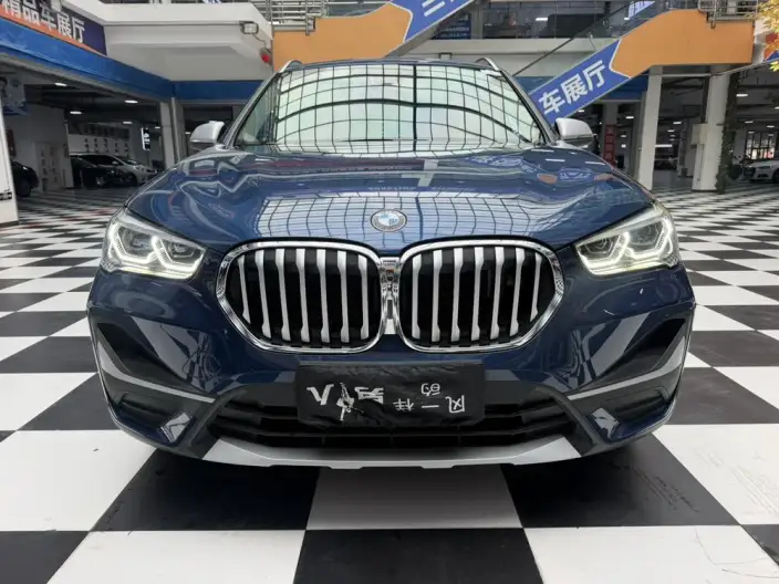 BMW X1 2022 Model sDrive20Li Fashion Model – фото 2