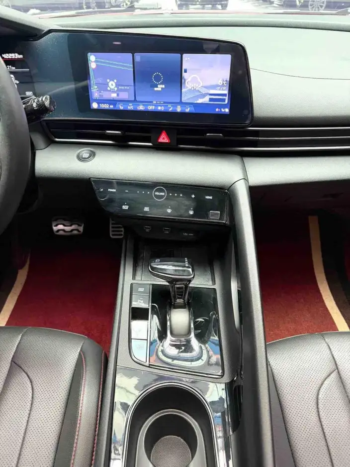 Hyundai Ioniq 2022 Model 240TGDi DCT LUX Premium Edition – фото 10