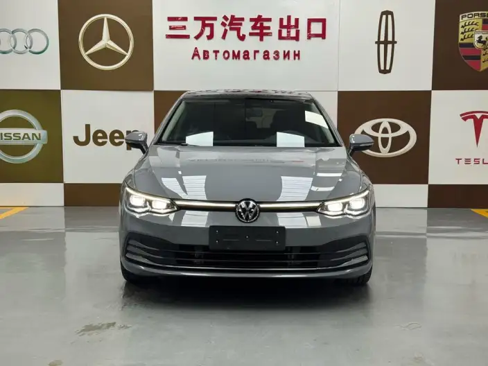 Volkswagen Golf 2023 Model 280TSI DSG Pro – фото 2
