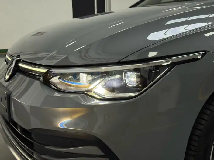 Volkswagen Golf 2023 Model 280TSI DSG Pro – фото 7