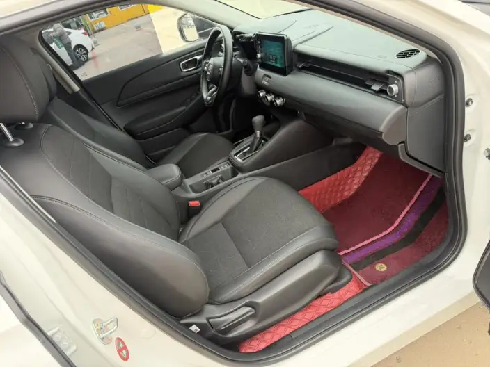 Honda Vezel 2023 Model 1.5L CVT Deluxe Edition – фото 9