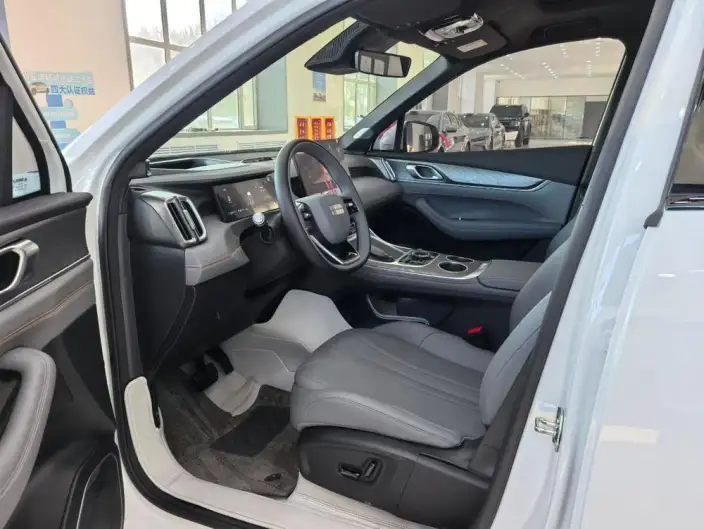 Geely M7 2026 Model 225km Tiggo + Edition – фото 9