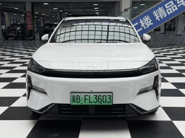 Geely Galaxy L6 2025 Model 1.5 EM-i DHT 140KM Tiggo + Edition