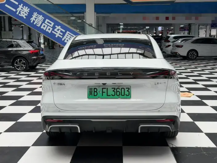 Geely Galaxy L6 2025 Model 1.5 EM-i DHT 140KM Tiggo + Edition – фото 5