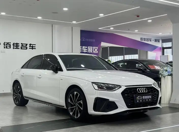Audi A4 L 2023 Model 40 TFSI Luxury Dynamic Model – фото 3