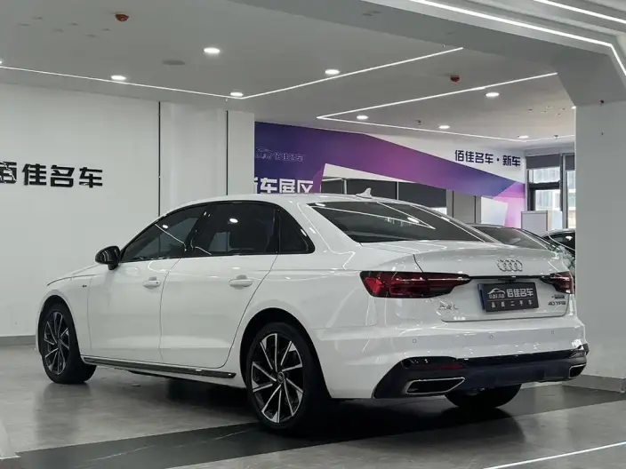 Audi A4 L 2023 Model 40 TFSI Luxury Dynamic Model – фото 4