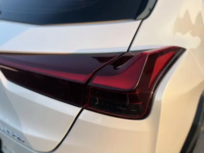 Lexus UX 2022 Model 260h Tan · Cool Edition – фото 8
