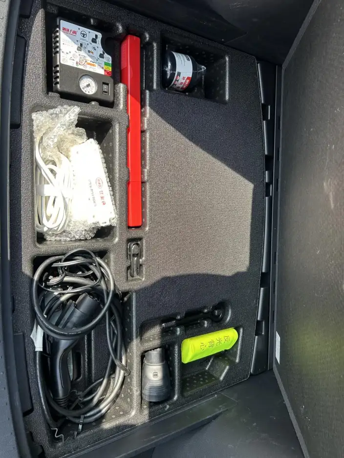 BYD Song PLUS DM 2021 Model DM-i 110KM 2WD Flagship PLUS 5G Edition – фото 8