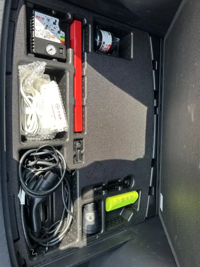 BYD Song PLUS DM 2021 Model DM-i 110KM 2WD Flagship PLUS 5G Edition – фото 9