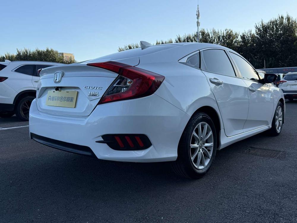 Honda Civic Модель 2019 года 180TURBO CVT Shang Baojun Edition National V – фото 6