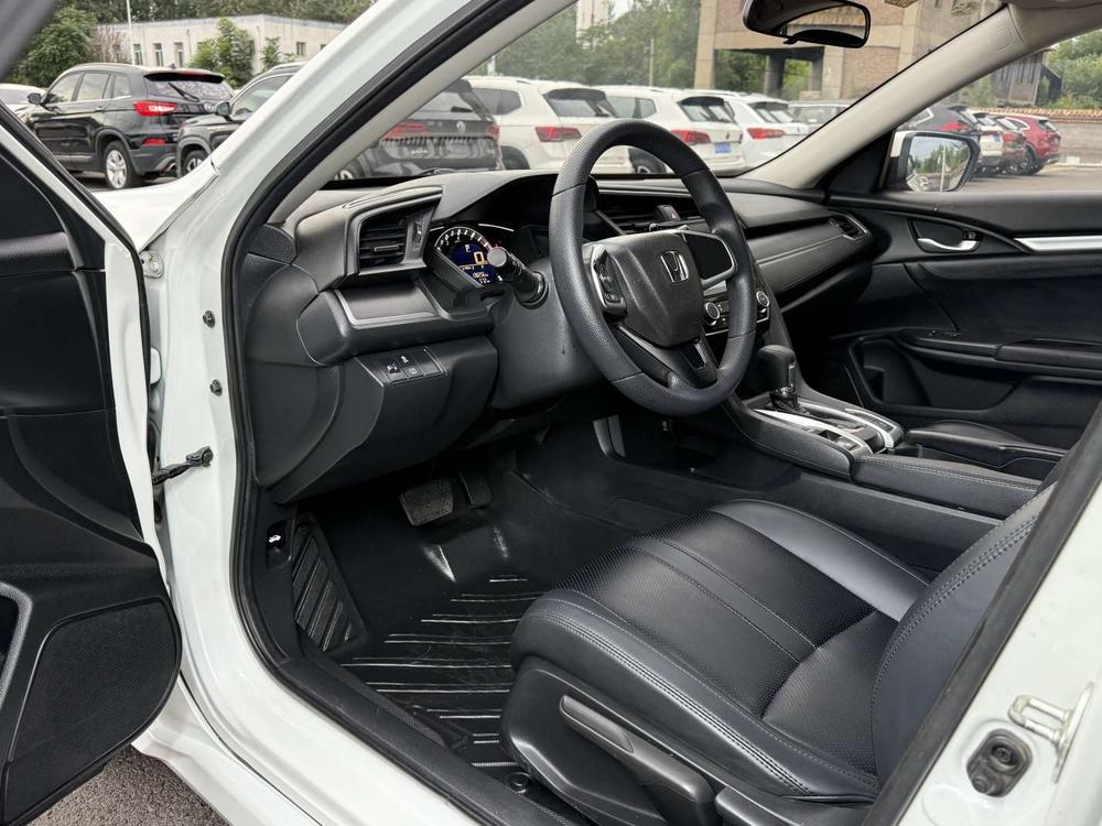 Honda Civic Модель 2019 года 180TURBO CVT Shang Baojun Edition National V – фото 14