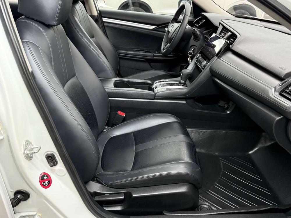 Honda Civic Модель 2019 года 180TURBO CVT Shang Baojun Edition National V – фото 17